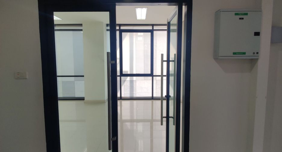 Büro zur Miete in Bang Kho Laem, Bangkok