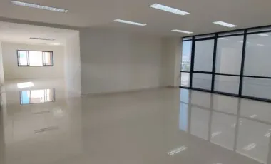 Oficina en alquiler en Bang Kho Laem, Bangkok