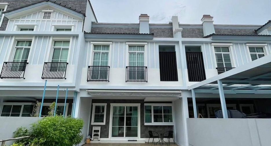 For rent 3 bedrooms townhouse in Prawet, Bangkok