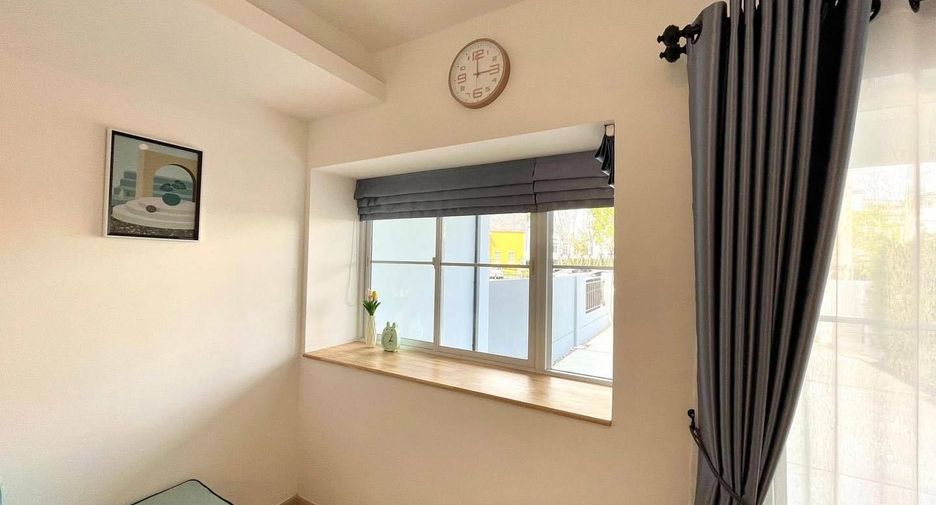For rent 3 bedrooms townhouse in Prawet, Bangkok