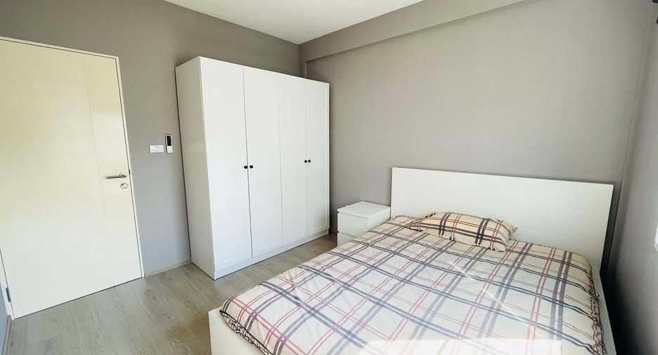 For rent 3 bedrooms townhouse in Prawet, Bangkok