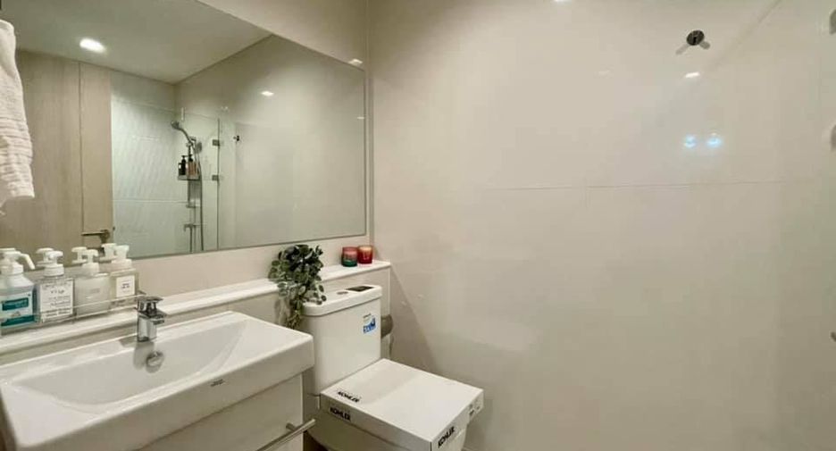 Condo en alquiler de 2 habitaciones en Pathum Wan, Bangkok
