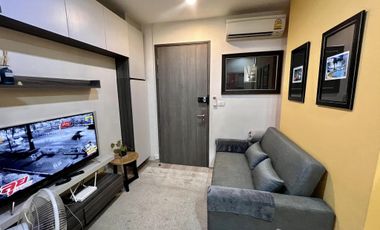 Wohnung zur Miete mit 1 Zimmer in Huai Khwang, Bangkok