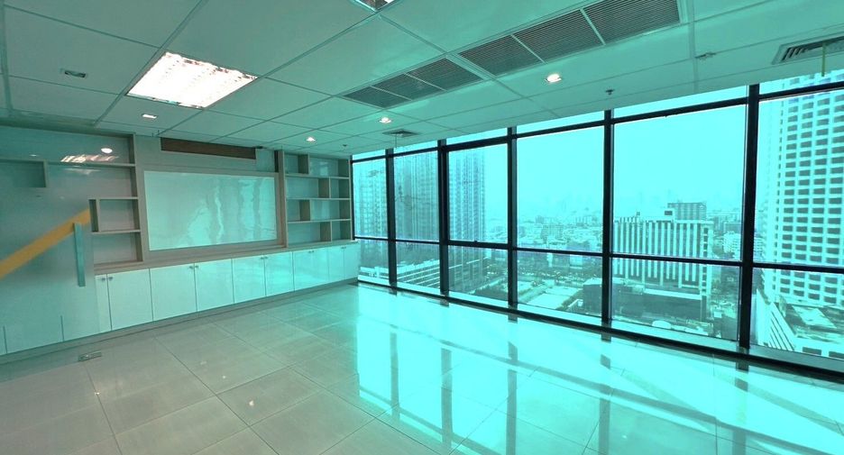 For rent office in Huai Khwang, Bangkok