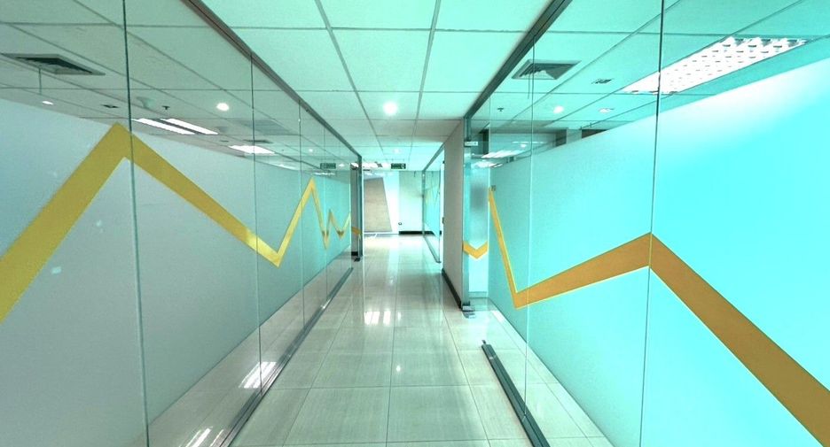 For rent office in Huai Khwang, Bangkok