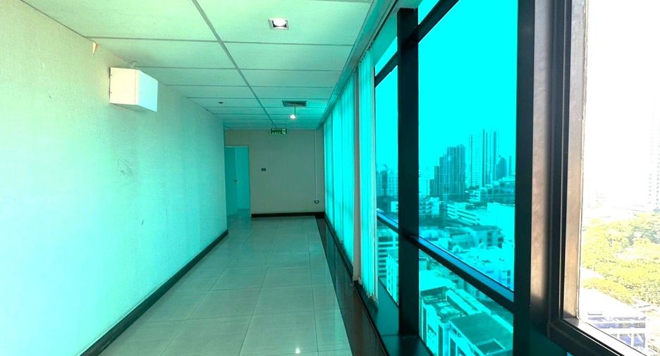 For rent office in Huai Khwang, Bangkok