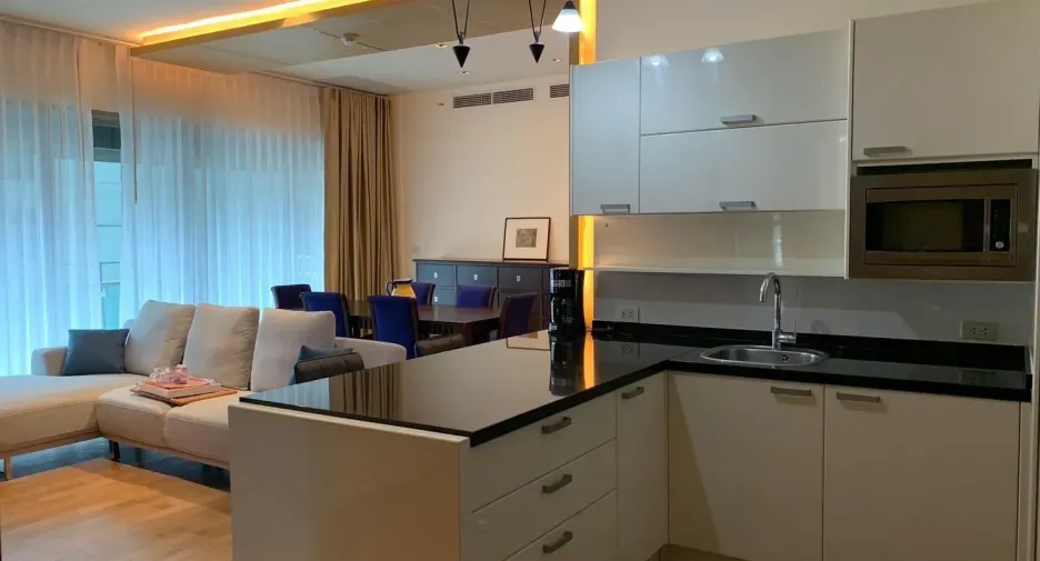 For rent 2 bedrooms condo in Khlong Toei, Bangkok