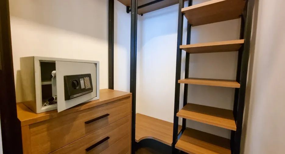 Condo en alquiler de 2 habitaciones en Khlong Toei, Bangkok