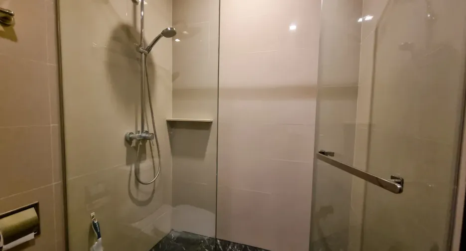 Condo en alquiler de 2 habitaciones en Khlong Toei, Bangkok