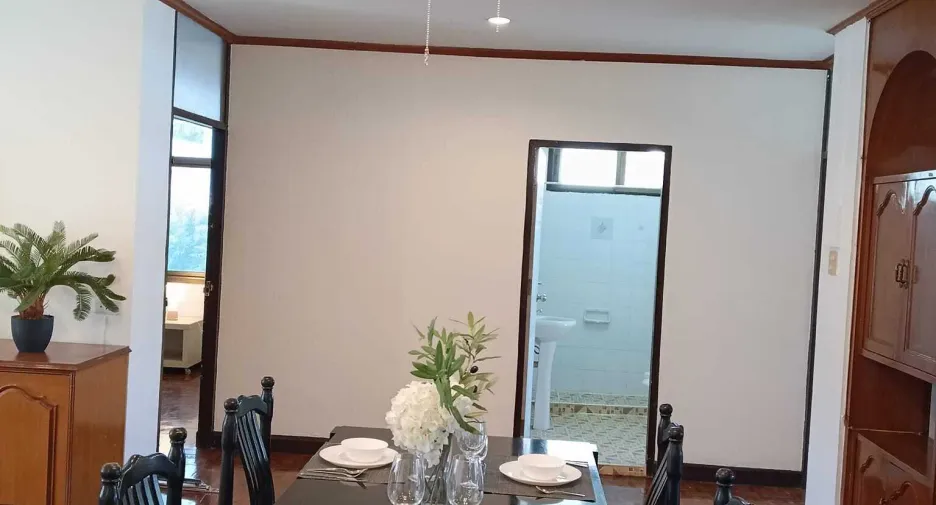 For rent 3 bedrooms condo in Watthana, Bangkok