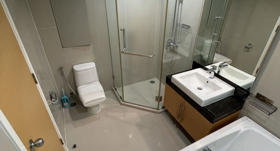 Wohnung zur Miete mit 2 Zimmer in Khlong Toei, Bangkok