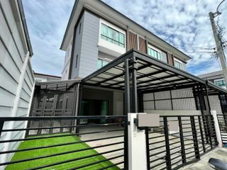 Reihenhaus zur Miete mit 3 Zimmer in Wang Thonglang, Bangkok