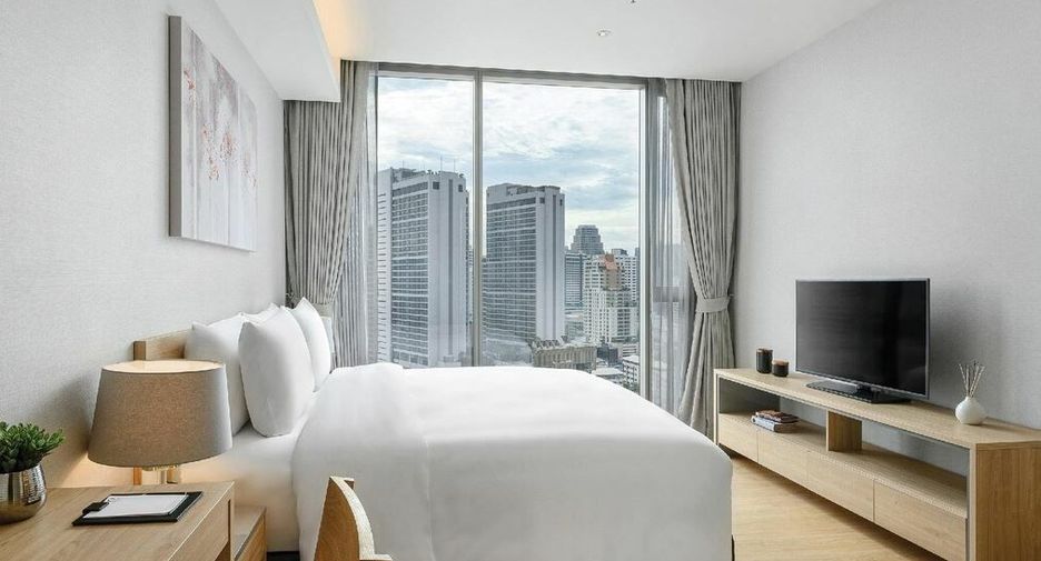 For rent 2 bedrooms apartment in Khlong Toei, Bangkok