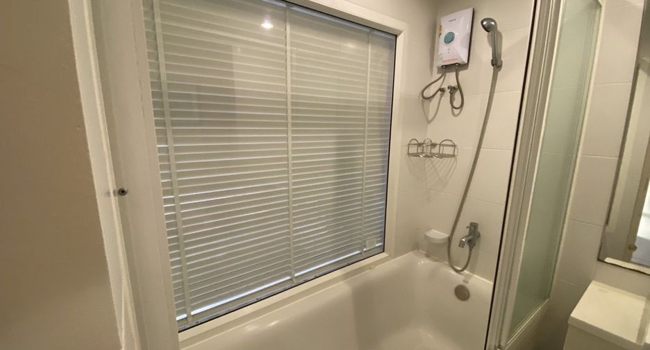 For rent 1 bed condo in Sathon, Bangkok
