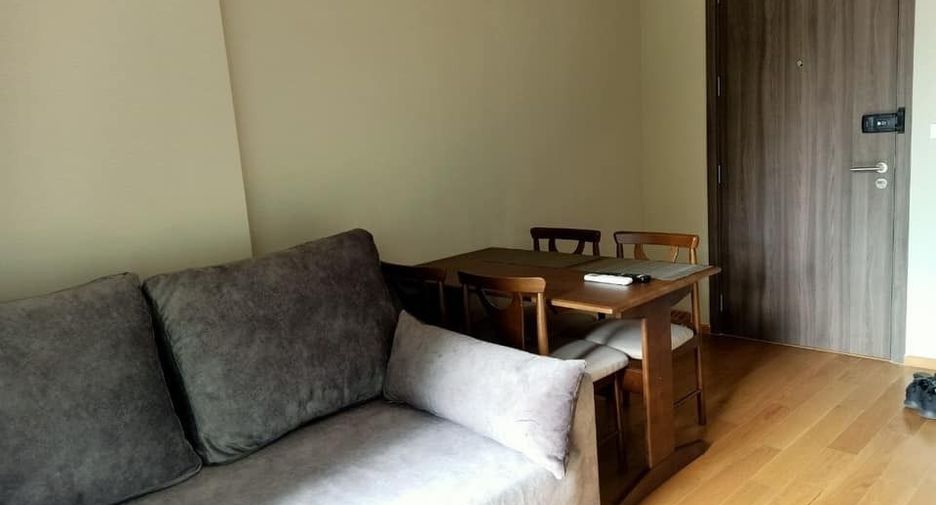 For rent 1 bed condo in Bang Rak, Bangkok