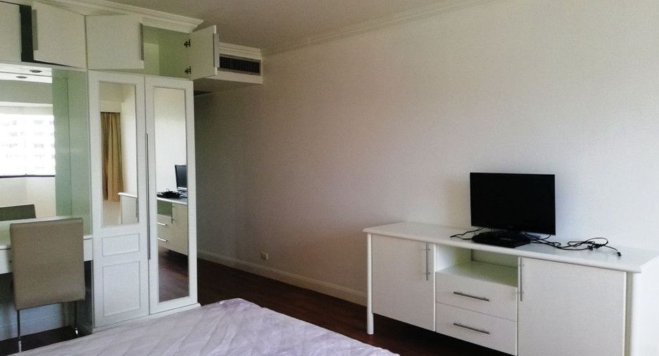 For rent 2 ベッドルーム condo in Khlong Toei, Bangkok