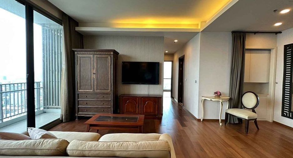 ให้เช่า 3 ห้องนอน คอนโด ใน วัฒนา, กรุงเทพฯ