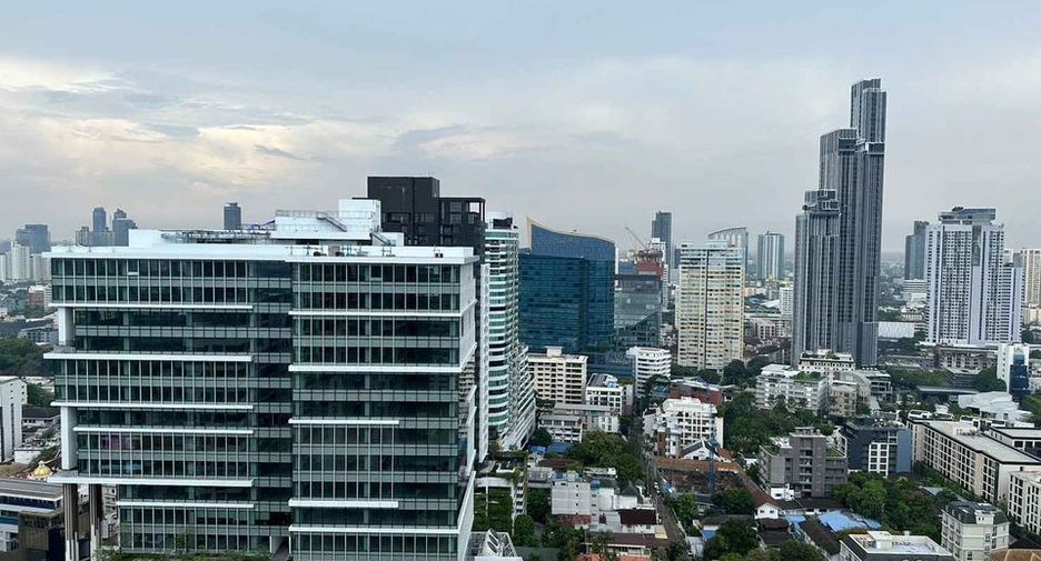 ให้เช่า 3 ห้องนอน คอนโด ใน วัฒนา, กรุงเทพฯ