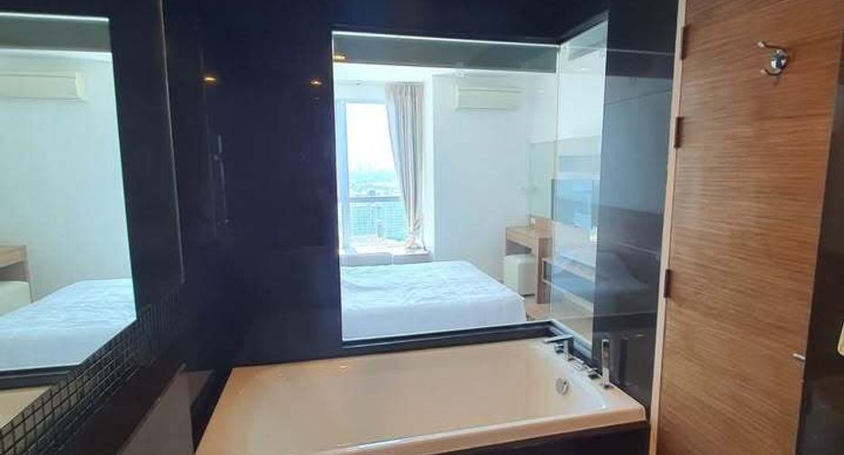 For rent 1 Beds condo in Phra Khanong, Bangkok