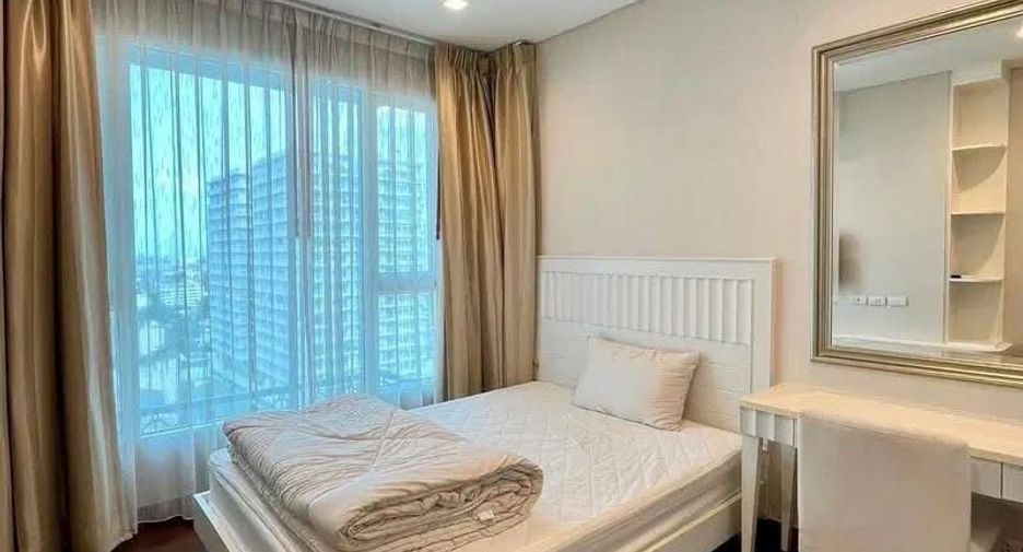 À louer 2 chambres condo à Watthana, Bangkok