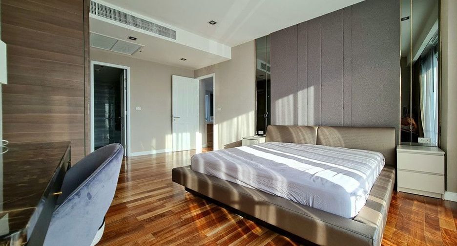 For rent 2 ベッドルーム condo in Pathum Wan, Bangkok