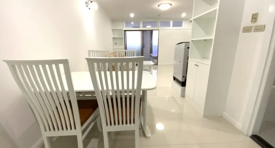 For rent 1 Beds condo in Watthana, Bangkok