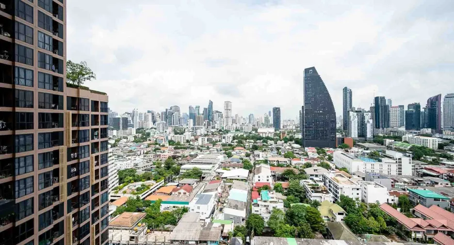 For rent 1 bed condo in Khlong Toei, Bangkok