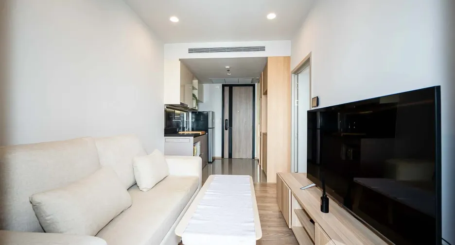 For rent 1 bed condo in Khlong Toei, Bangkok