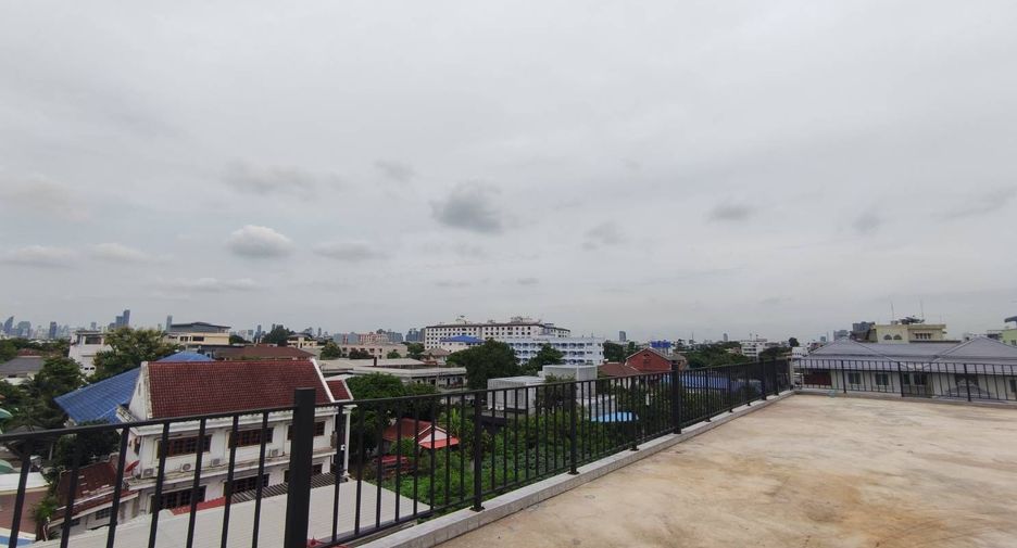 À louer 3 chambres maison à Suan Luang, Bangkok