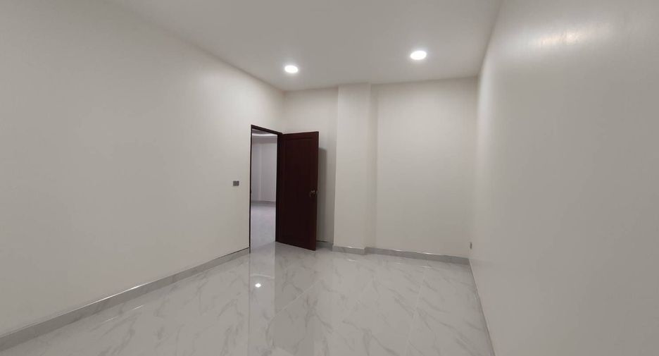 For rent 3 ベッドルーム house in Suan Luang, Bangkok