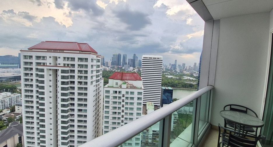 À louer 3 chambres condo à Khlong Toei, Bangkok