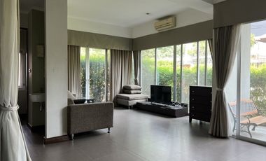 For rent 3 bedrooms apartment in Khlong Toei, Bangkok