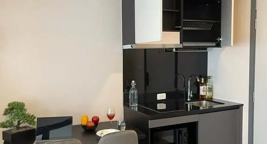 For rent studio condo in Huai Khwang, Bangkok