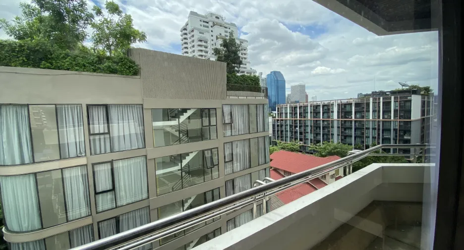 For rent 1 bed apartment in Khlong Toei, Bangkok