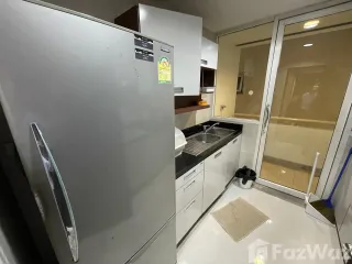 Condo en alquiler de 2 habitaciones en Khlong Toei, Bangkok