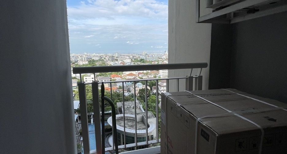 Wohnung zur Miete mit 1 Zimmer in Huai Khwang, Bangkok