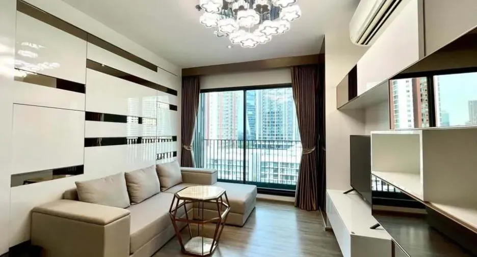 For rent 2 bedrooms condo in Watthana, Bangkok