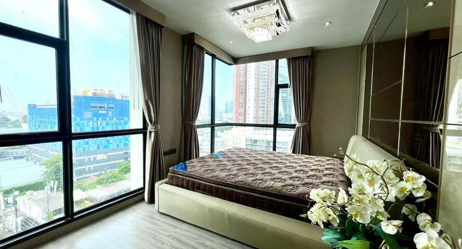 For rent 2 bedrooms condo in Watthana, Bangkok