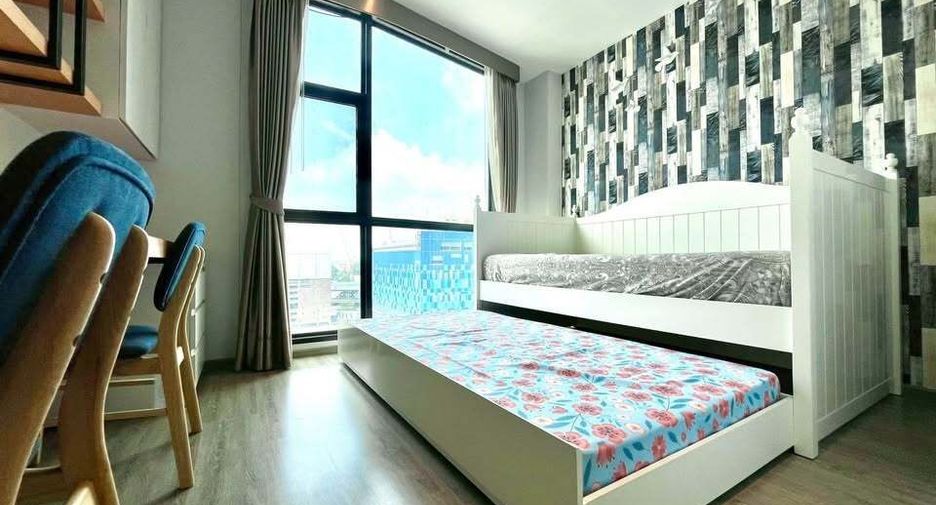 For rent 2 bedrooms condo in Watthana, Bangkok
