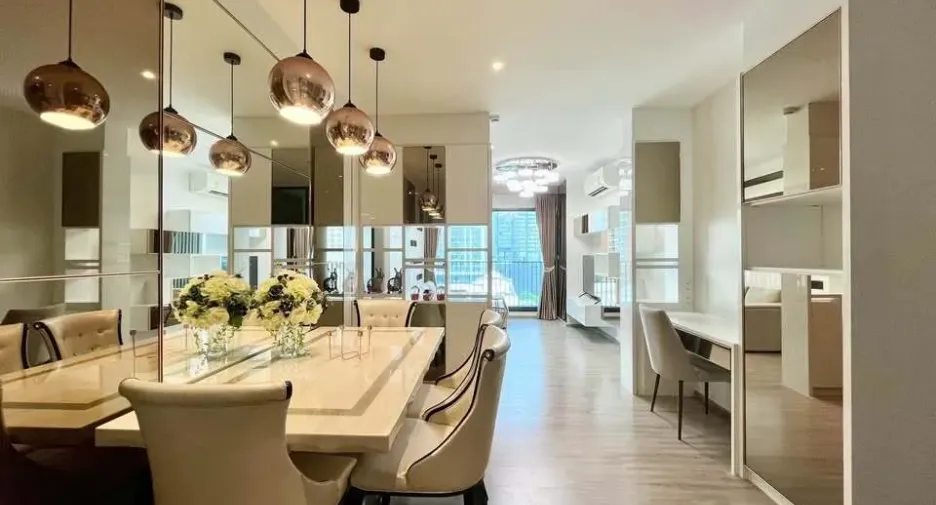 For rent 2 bedrooms condo in Watthana, Bangkok