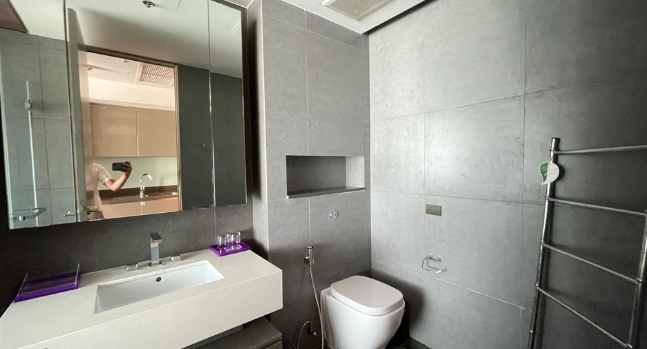 For rent studio condo in Sathon, Bangkok