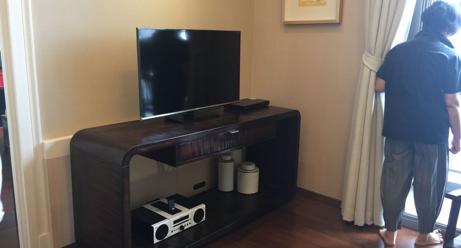For rent 1 bed condo in Watthana, Bangkok