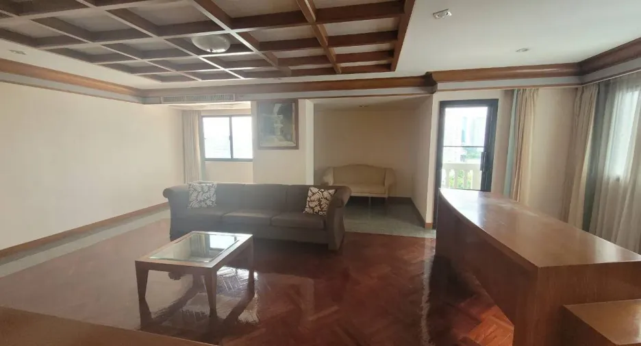 Wohnung zur Miete mit 3 Zimmer in Watthana, Bangkok