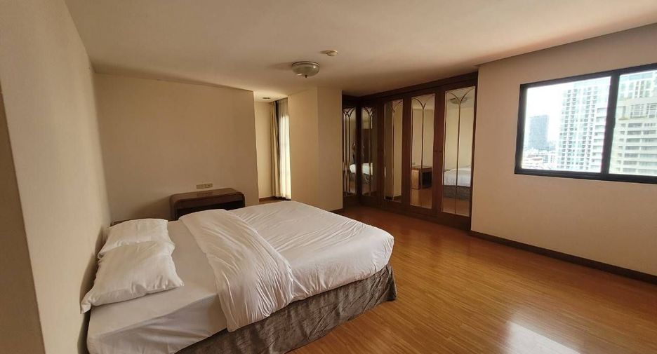 Wohnung zur Miete mit 3 Zimmer in Watthana, Bangkok