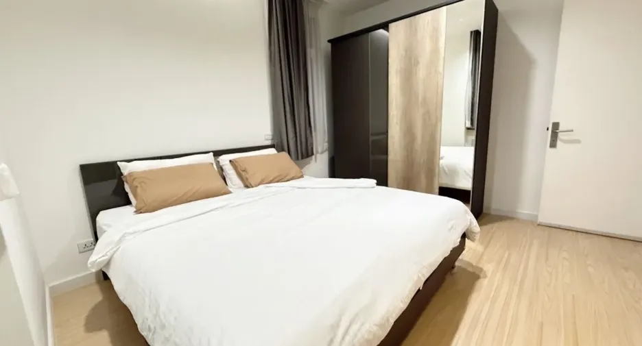 For rent 1 bed condo in Huai Khwang, Bangkok