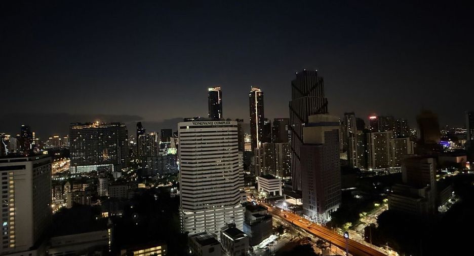 Condo en alquiler de 1 habitaciones en Huai Khwang, Bangkok