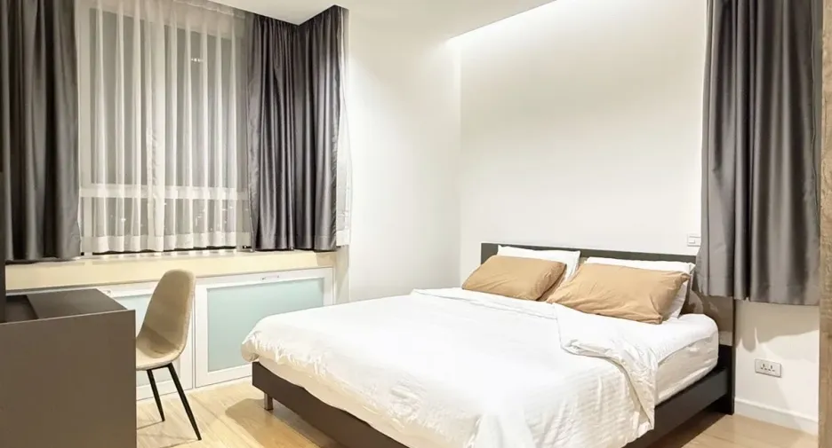 For rent 1 bed condo in Huai Khwang, Bangkok