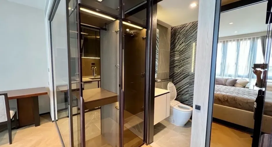 For rent 1 bed condo in Watthana, Bangkok