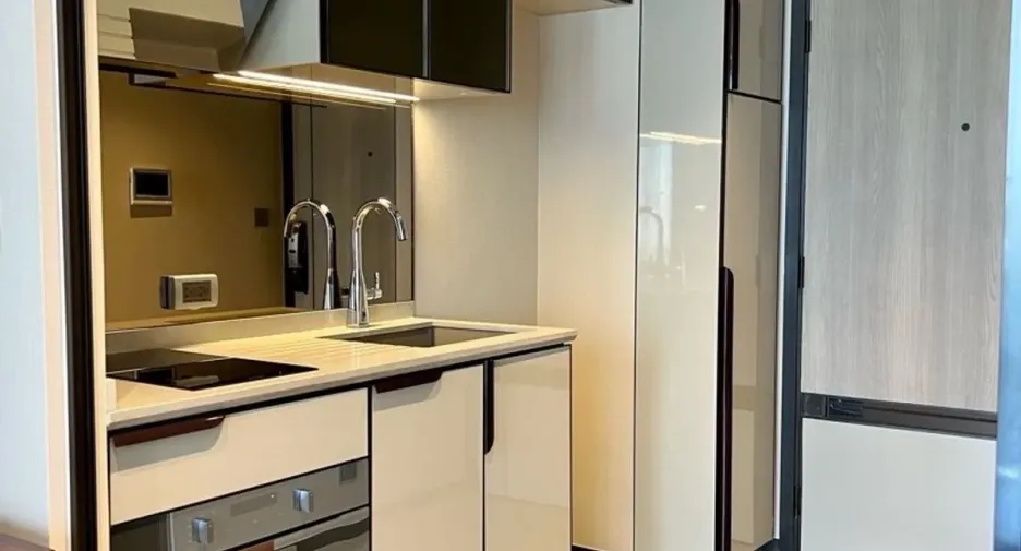 For rent 1 bed condo in Watthana, Bangkok