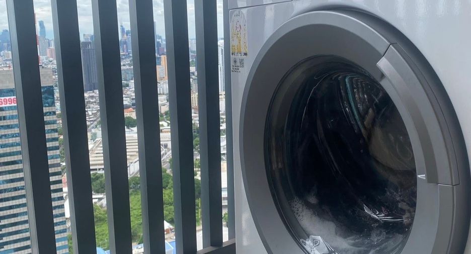 For rent 1 bed condo in Khlong Toei, Bangkok